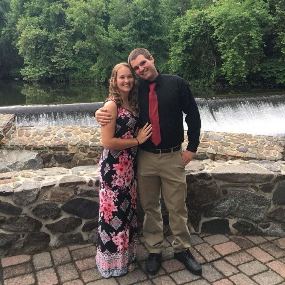 Meet your Posher, Cara